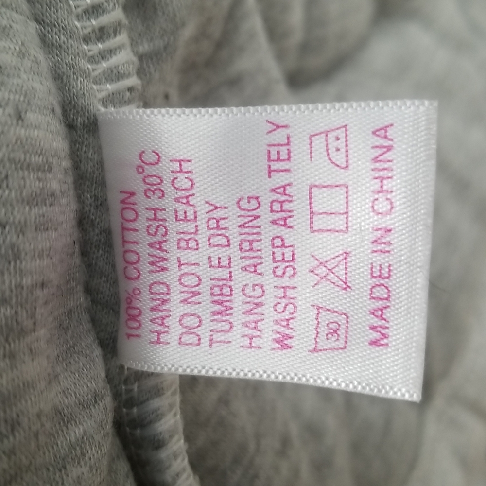 Women's Gray and Pink Quilted Pajama Set - Picture 8 of 9